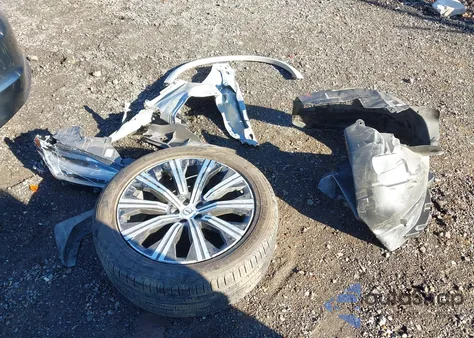 2024 Volvo Xc90 B6 Plus Bright Theme 6-Seater из США, поврежденный, VIN YV4062JE5R1168497